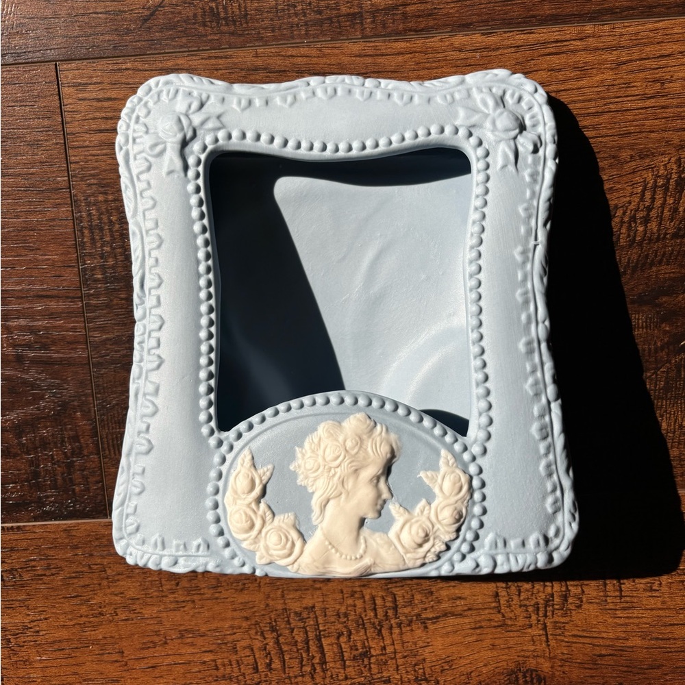 Vintage Victorian Lady Cameo Style Picture Frame Blue Fits